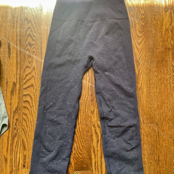 Lot of 3 Women's Sz 2 Lululemon Leggings (Inseams 26.5 + 17") + Tank Top - Picture 6 of 12